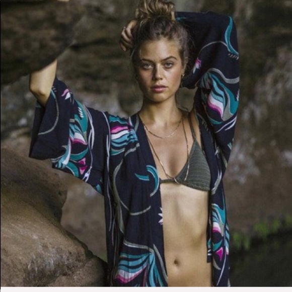 🌴🌼BILLABONG- COVER UP🌼🌴 - Picture 3 of 8